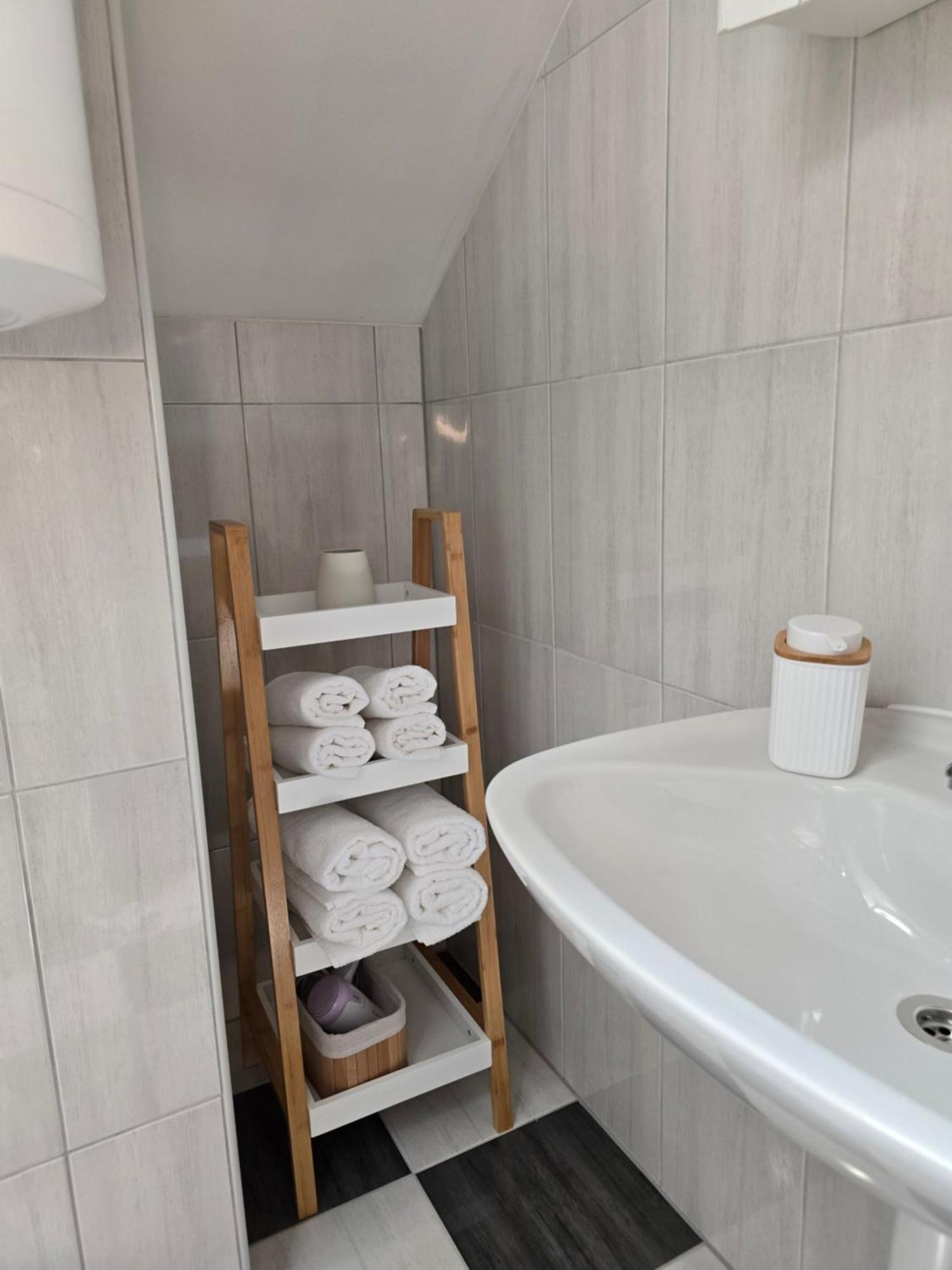 Apartmani Zinda Sukošan Exterior foto
